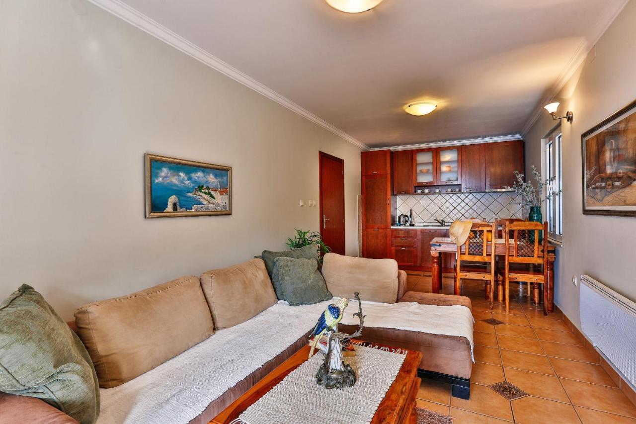 Apartments Misko Utjeha Εξωτερικό φωτογραφία